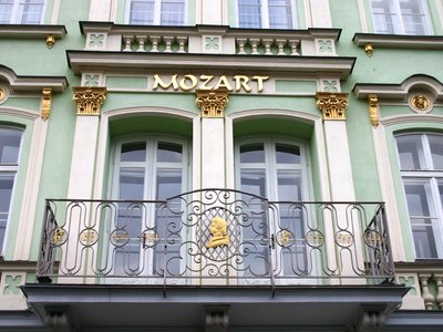 EA Hotel Mozart*** - здание отеля, деталь