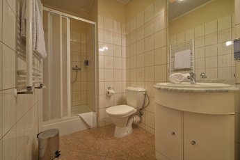 EA Hotel Mozart*** - Badezimmer
