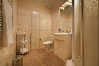 EA Hotel Mozart*** - bathroom